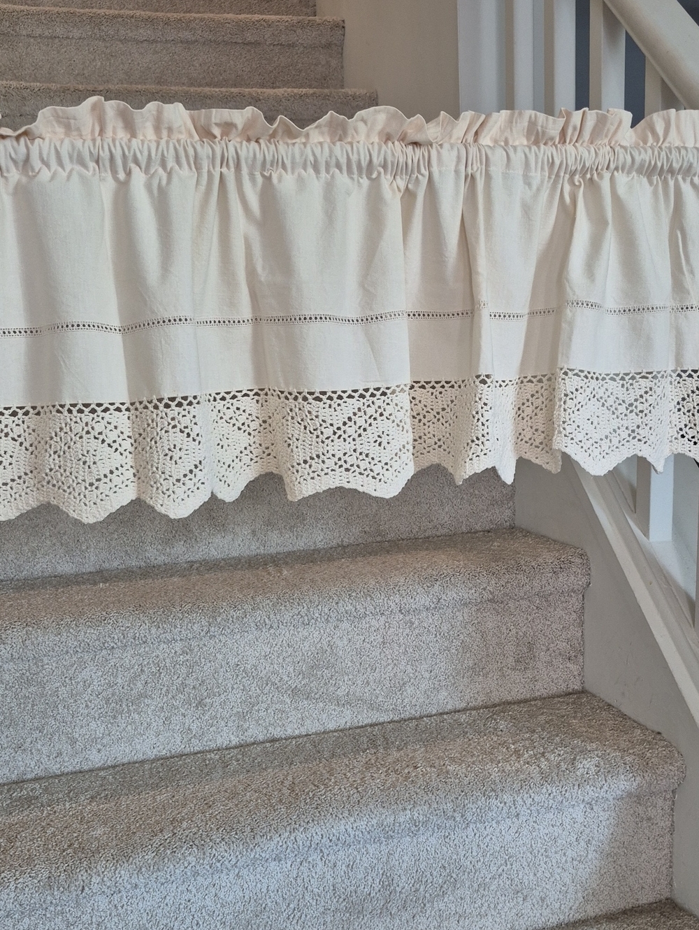 Cream Crochet Trim Cotton Valance 58x14